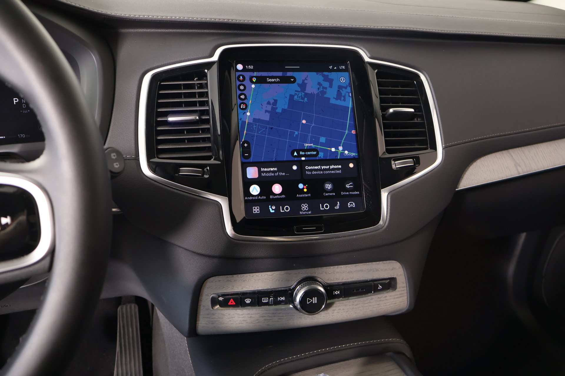 Used 2025 Volvo XC90 B6 Ultra w/ Protection Package Premier AWD/4WD image 5