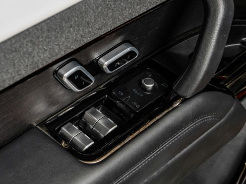 Used 2023 Land Rover Range Rover Sport SE Dynamic image 39