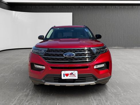 Used 2022 Ford Explorer XLT w/ Equipment Group 202A RWD image 8