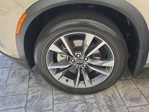 Used 2025 INFINITI QX60 Luxe image 8