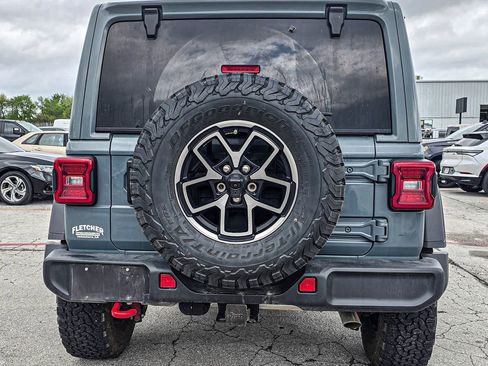 Used 2024 Jeep Wrangler Unlimited Rubicon w/ Technology Group image 5