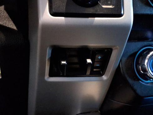 Used 2021 Ford F250 Lariat w/ Chrome Package image 26