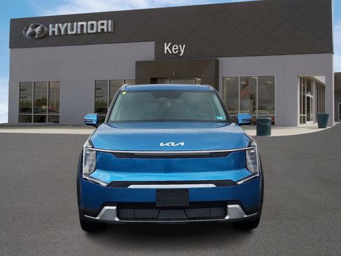 Used 2024 Kia EV9 Wind image 8