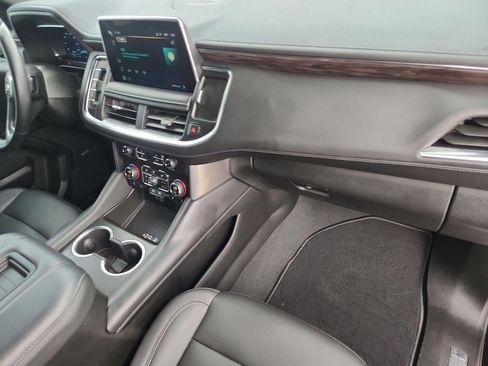 Certified 2024 Chevrolet Tahoe Z71 w/ Luxury Package AWD/4WD image 28