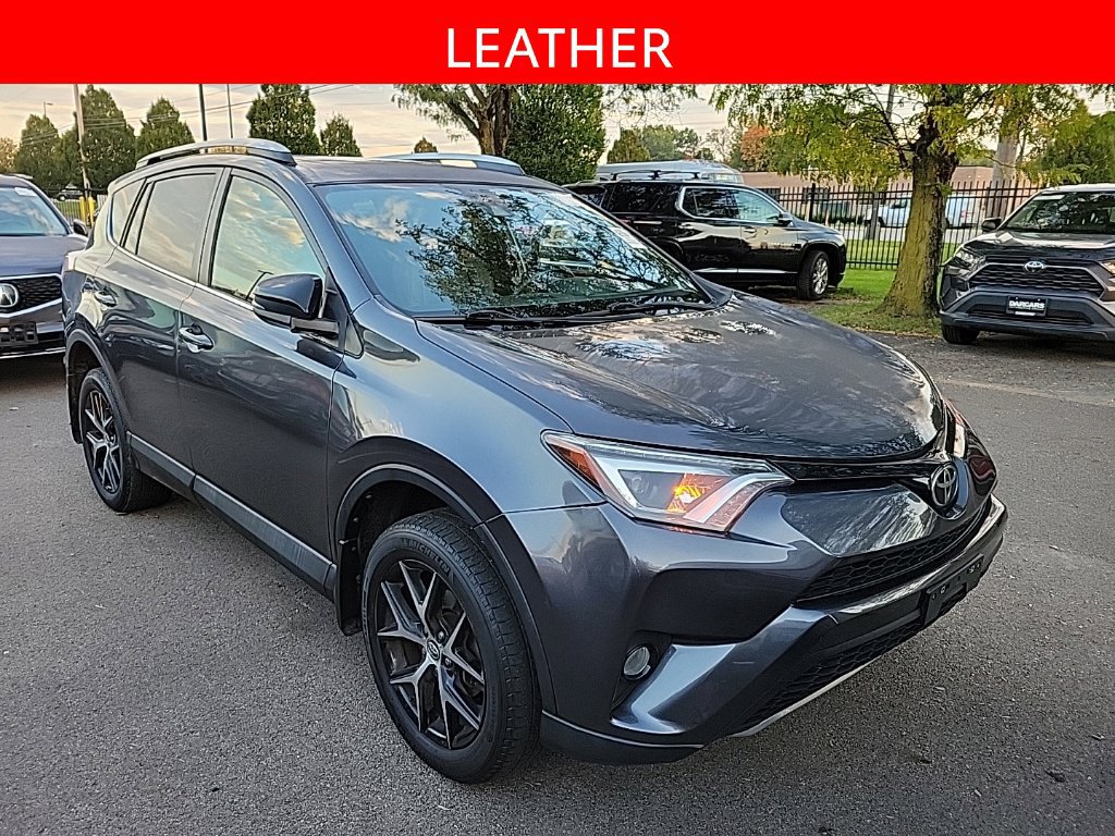 Used 2017 Toyota RAV4 SE AWD/4WD image 3