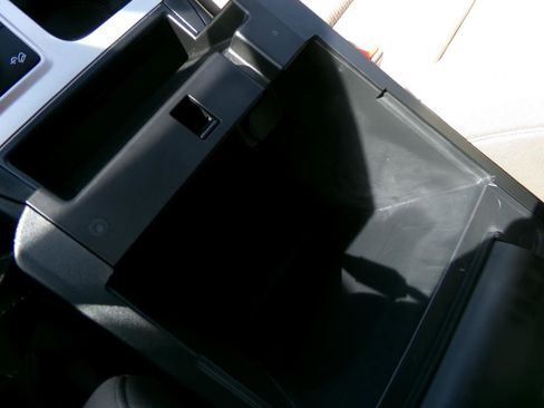 Used 2023 Ford Explorer 4WD image 29
