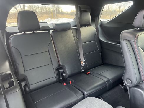 Used 2025 Chevrolet Traverse RS w/ LPO, Floor Liner Package image 15