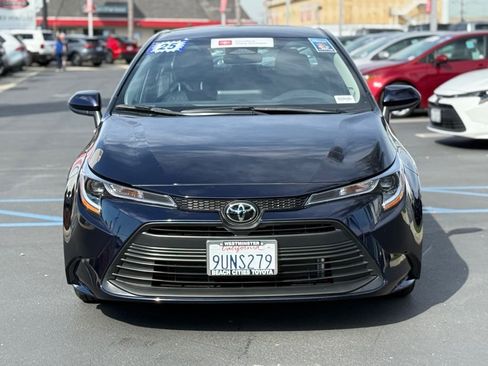 Certified 2025 Toyota Corolla LE w/ LE Premium Package image 4
