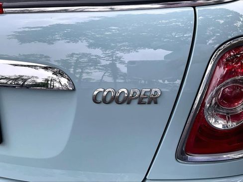 Used 2011 MINI Cooper Convertible FWD image 28
