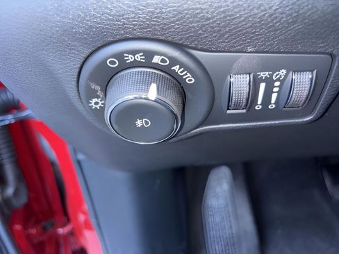New 2026 Jeep Compass Latitude AWD/4WD image 14
