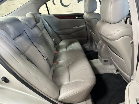 Used 2002 Lexus ES 330 FWD image 19