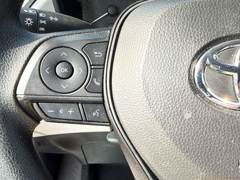 Certified 2024 Toyota Corolla Cross L FWD image 7