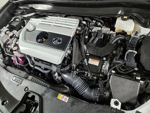 Certified 2024 Lexus UX 250h FWD image 26