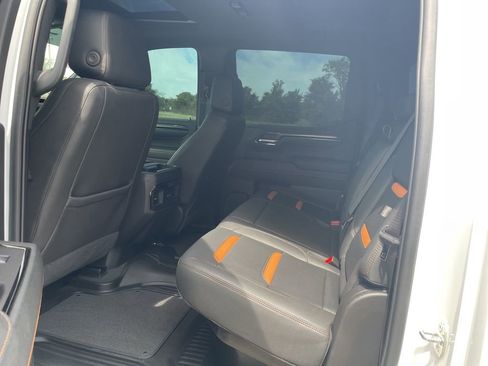 Used 2023 GMC Sierra 1500 AT4 w/ Technology Package AWD/4WD image 25