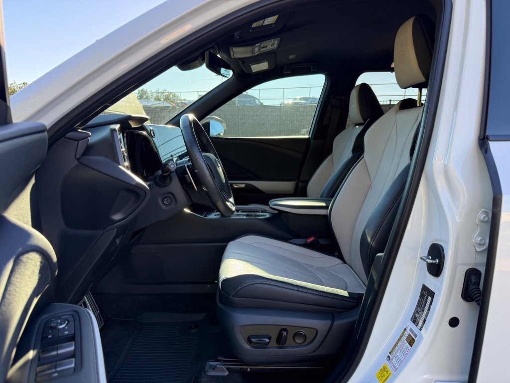 Certified 2024 Lexus TX 500h AWD w/ Technology Package image 26