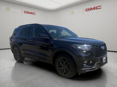 Used 2025 Ford Explorer ST-Line w/ ST-Line Street Pack