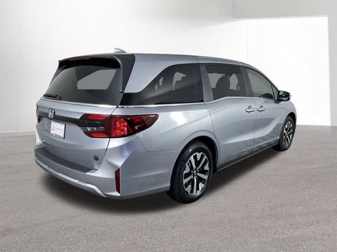New 2026 Honda Odyssey EX-L image 13