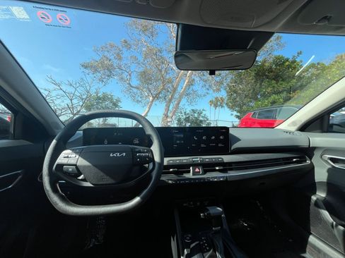 Used 2025 Kia K4 FWD image 34