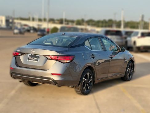 Certified 2025 Nissan Sentra SV FWD image 7