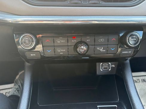 Used 2024 Jeep Compass Limited AWD/4WD image 20