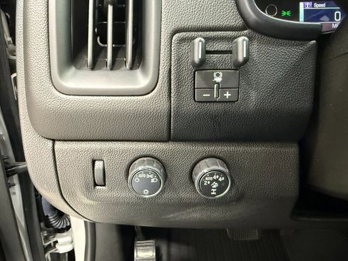 Used 2018 Chevrolet Colorado ZR2 image 23