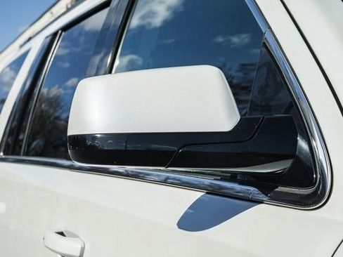 Used 2016 GMC Yukon SLT w/ Open Road Package image 15