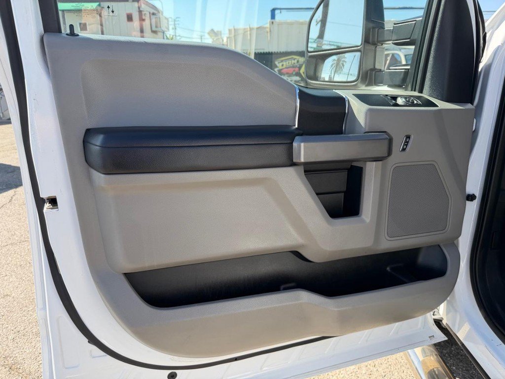 Used 2021 Ford F350 XLT w/ XLT Value Package RWD image 15