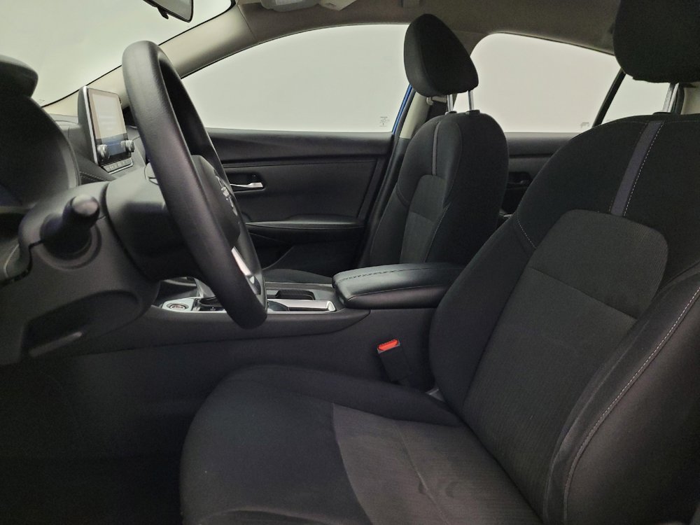 Used 2024 Nissan Sentra SV FWD image 17