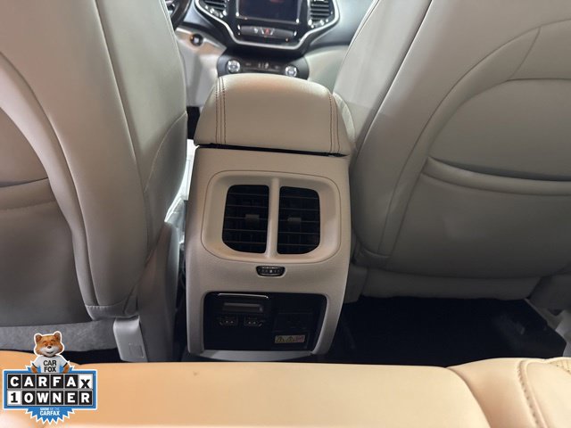 Used 2020 Jeep Cherokee Limited AWD/4WD image 31