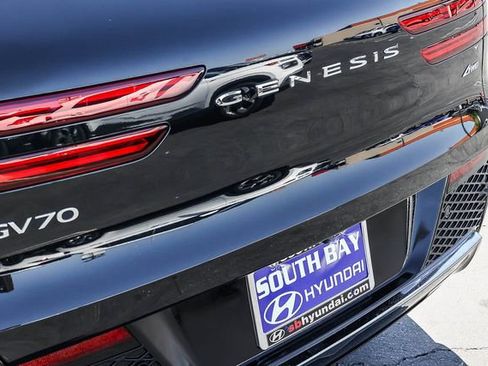 Used 2025 Genesis GV70 2.5T image 7