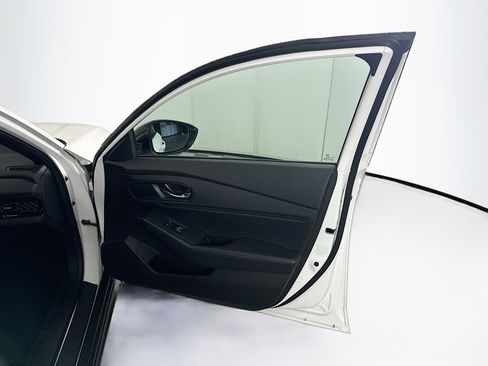Used 2024 Honda Accord Sport image 30