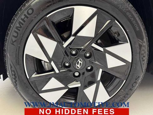 Used 2025 Hyundai Kona SEL AWD/4WD image 9