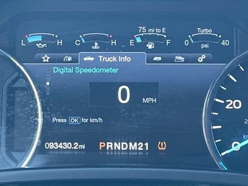 Used 2017 Ford F250 Lariat w/ Lariat Value Package AWD/4WD image 22