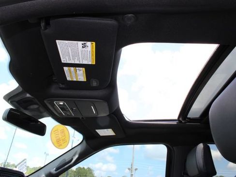 Used 2025 Ford F150 Lariat AWD/4WD image 19