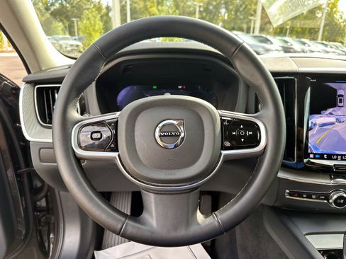 Certified 2025 Volvo XC60 B5 Plus image 25