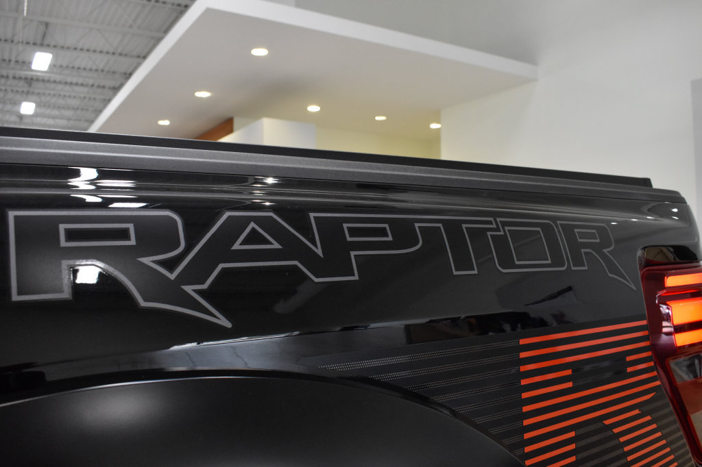 Used 2025 Ford F150 Raptor w/ Equipment Group 803A Raptor R AWD/4WD image 14