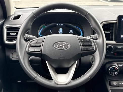 Certified 2026 Hyundai Venue SEL FWD image 14