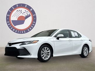Used 2022 Toyota Camry LE video 2