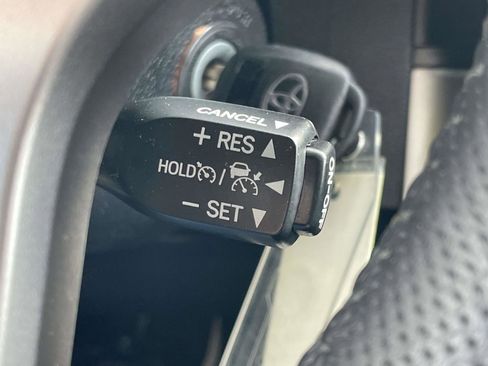 Used 2020 Toyota Tacoma SR5 image 20