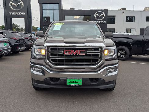 Used 2019 GMC Sierra 1500 SLE w/ SLE Value Package AWD/4WD image 7
