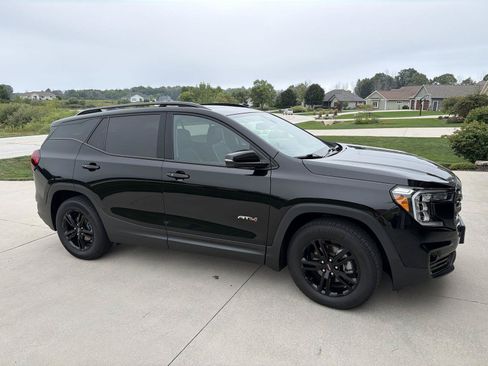 Used 2022 GMC Terrain AT4 w/ Infotainment Package II AWD/4WD image 2