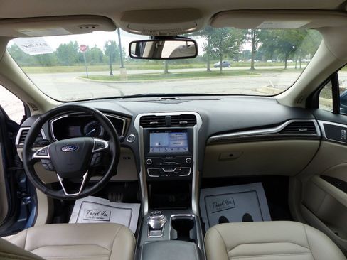 Used 2019 Ford Fusion SEL FWD image 43