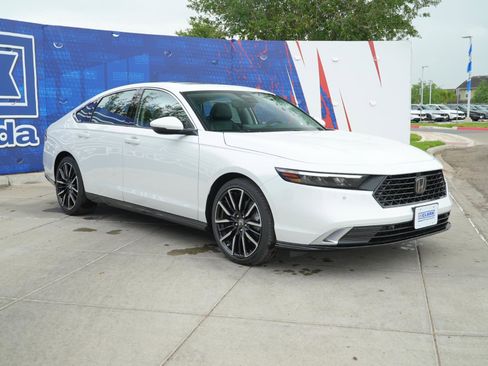 New 2026 Honda Accord Touring image 3