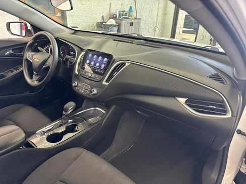 Used 2024 Chevrolet Malibu LT FWD image 50