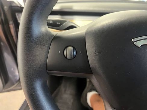 Used 2020 Tesla Model 3 Standard Range Plus RWD image 25