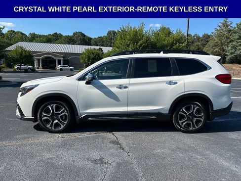 Used 2023 Subaru Ascent Touring AWD/4WD image 12