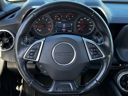 Used 2020 Chevrolet Camaro LT w/ RS Package image 11