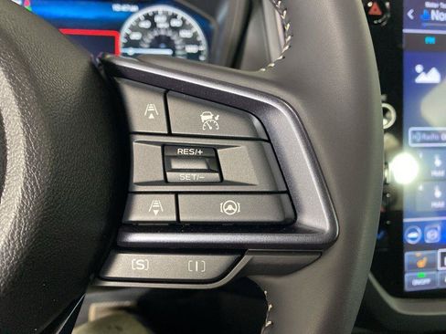 Used 2025 Subaru Forester Limited AWD/4WD image 25