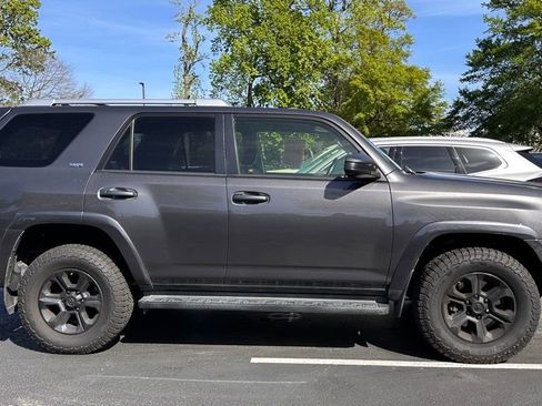 Used 2017 Toyota 4Runner SR5 image 4