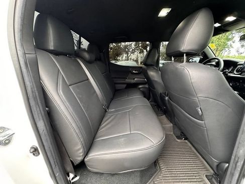 Used 2023 Toyota Tacoma TRD Sport AWD/4WD image 30